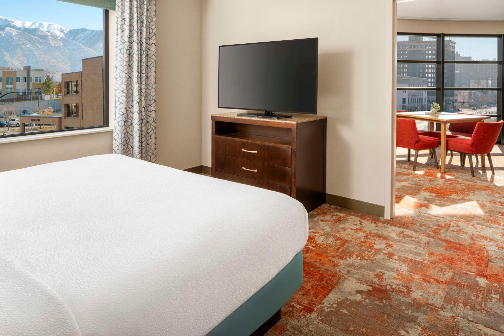 Hilton Garden Inn Ogden Exterior photo